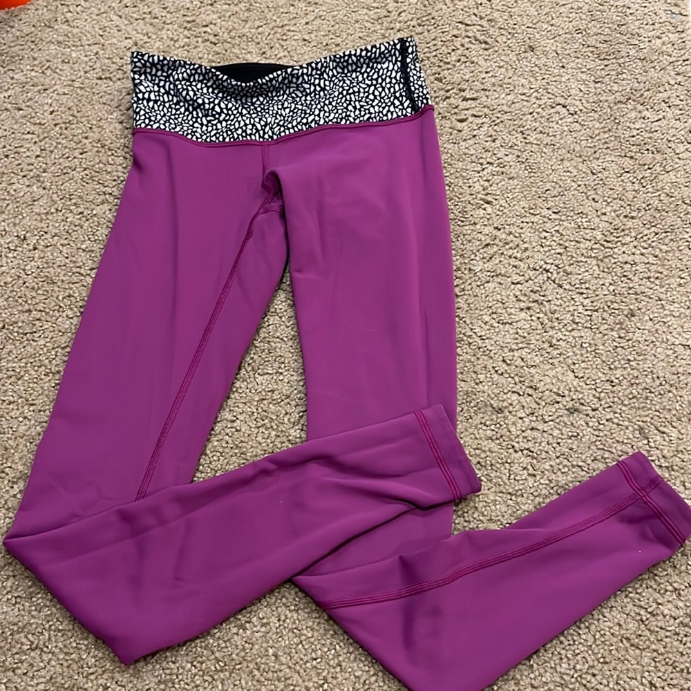 Lululemon Reversible Leggings - Size 4